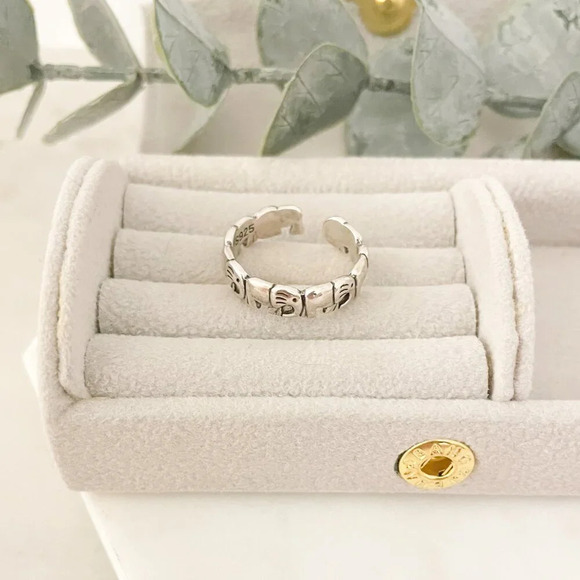925 Sterling Silver Elephant Ring Minimalist Ring Boho Ring Elephant Ring Band - Picture 4 of 10